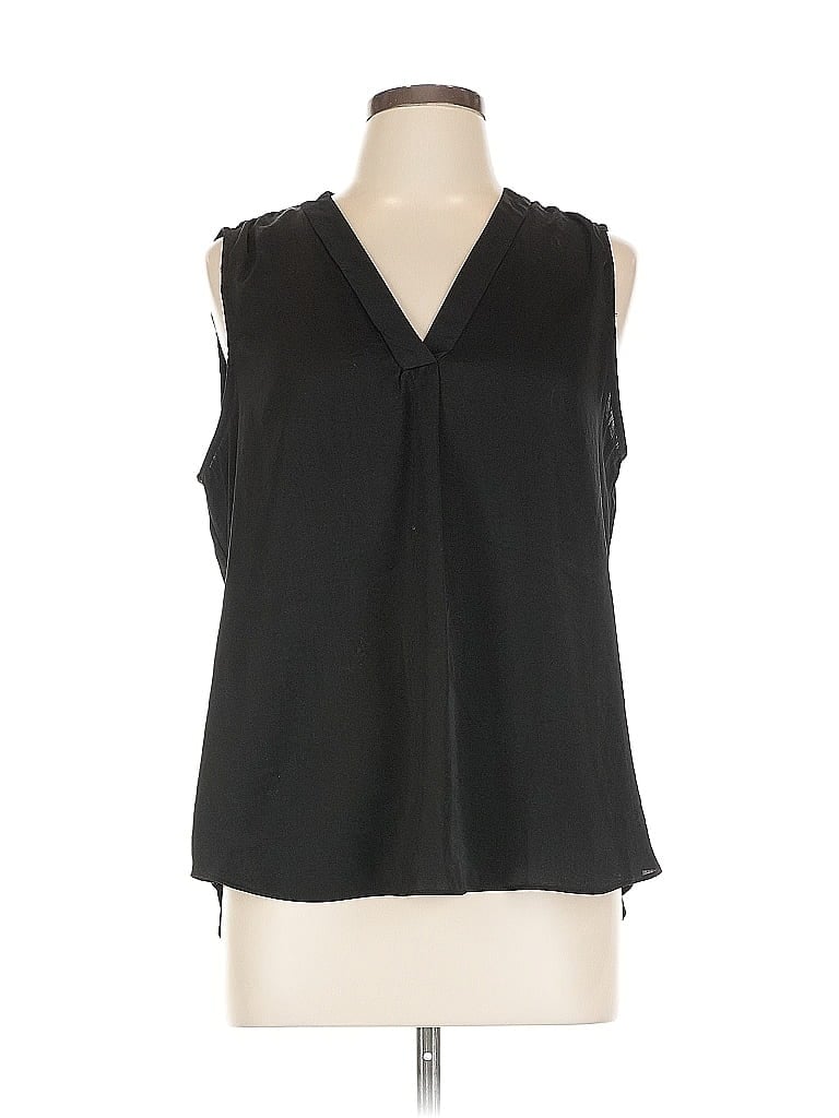 Pre-owned Vince Camuto Sleeveless Blouse In Black