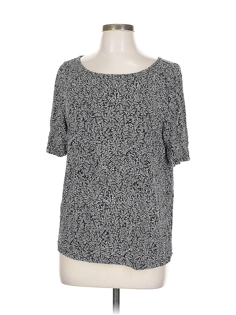 Click to view more detailed imagery on our partner's website Pre-owned Old Navy Short Sleeve T-shirt In Gray