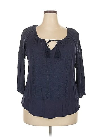 Solitaire 3/4 Sleeve Blouse (view 1)