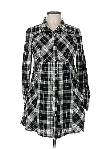Ivy Jane Long Sleeve Button-Down Shirt (view 1)