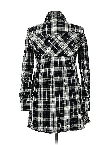 Ivy Jane Long Sleeve Button-Down Shirt (view 2)