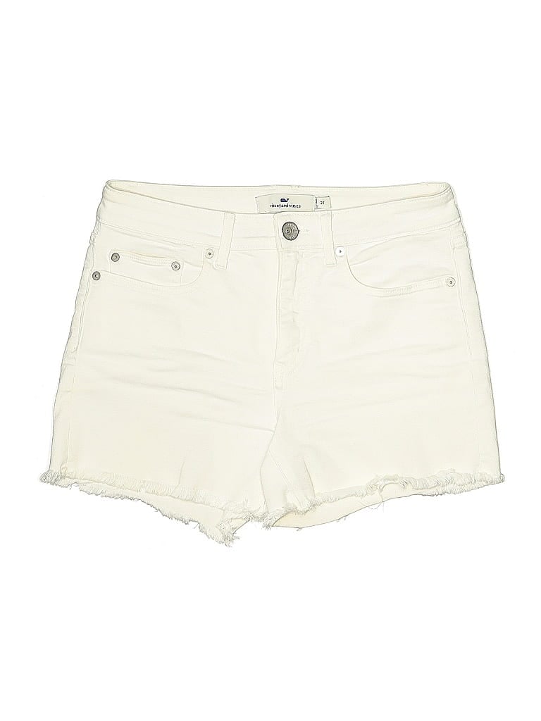 Click to view more detailed imagery on our partner's website Pre-owned Vineyard Vines Shorts In White