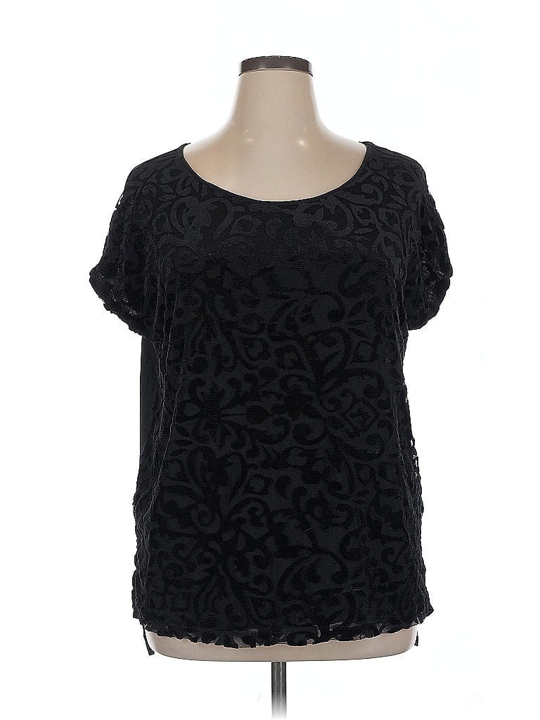 AVA & VIV Pre-owned Short Sleeve Top Black Scoop Neck Tops
