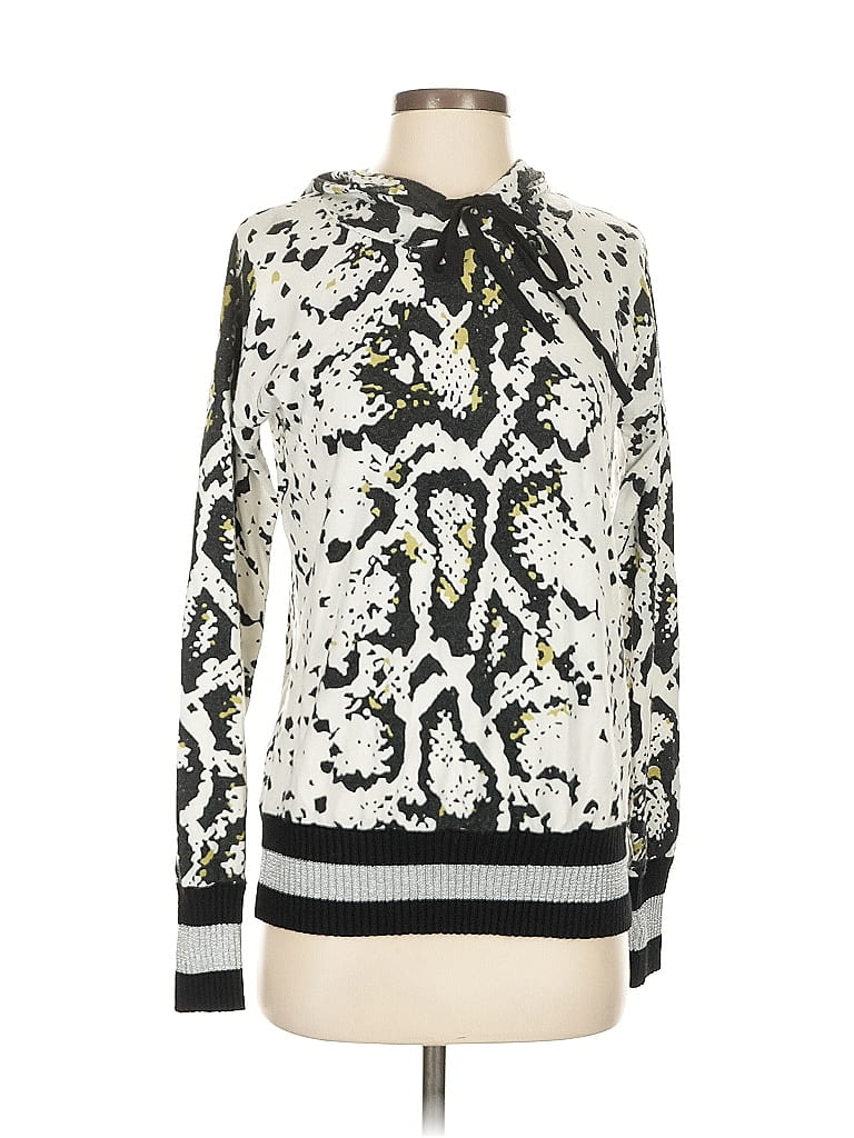 Click to view more detailed imagery on our partner's website Pre-owned Aqua Jacket In White