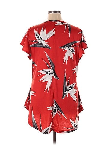 Lily by Firmiana Short Sleeve T-Shirt (view 2)