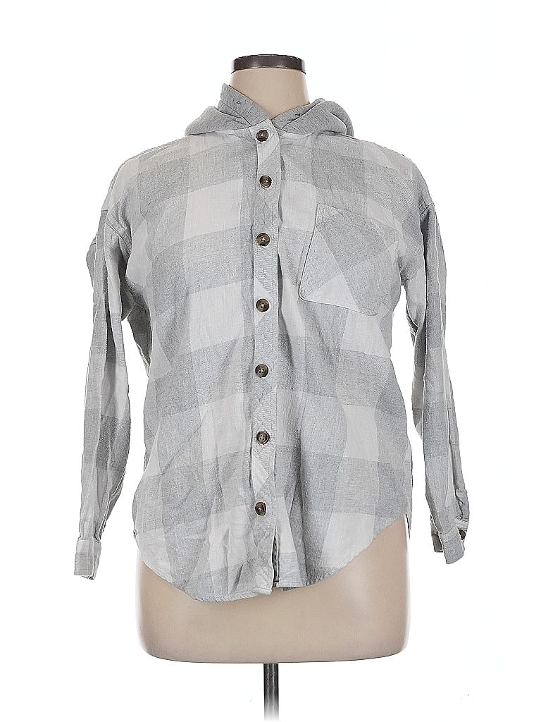 Click to view more detailed imagery on our partner's website Pre-owned Maurices Raincoat In Gray