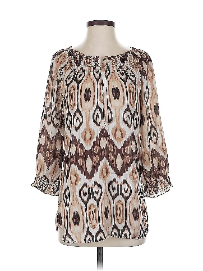 Click to view more detailed imagery on our partner's website Pre-owned Chico's 3/4 Sleeve Blouse In White