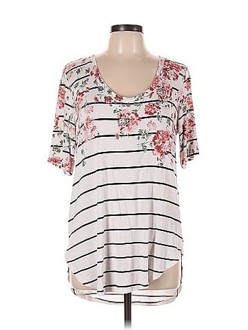 24/7 Maurices Short Sleeve T-Shirt (view 1)