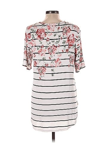 24/7 Maurices Short Sleeve T-Shirt (view 2)