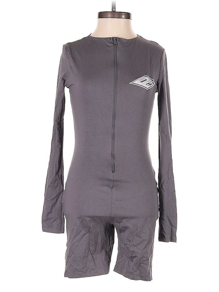 Pre-owned Prettylittlething Romper In Gray