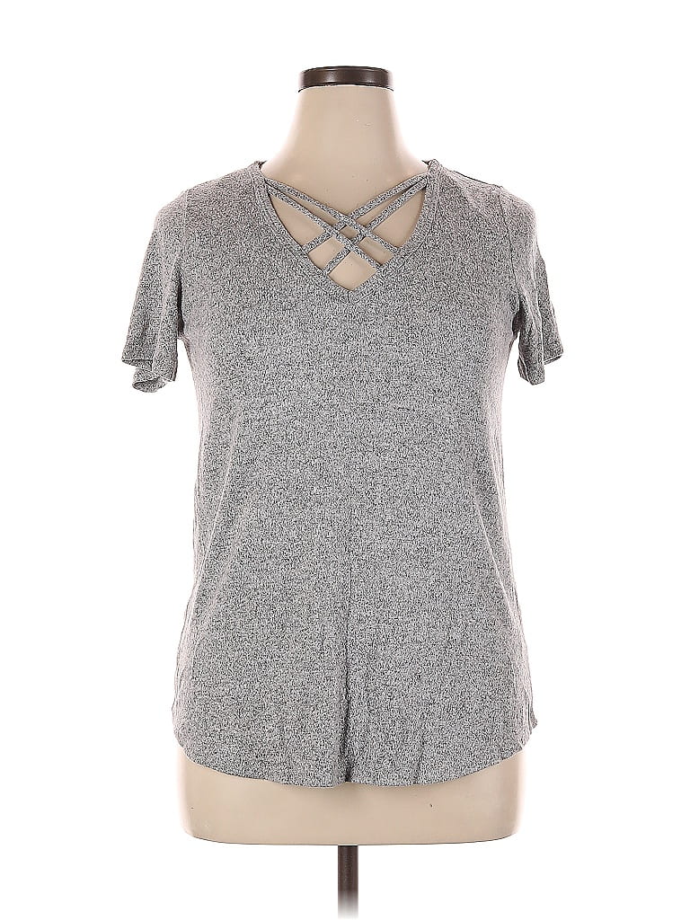 Pre-owned Active Usa Short Sleeve Top Gray Keyhole Neckline Tops