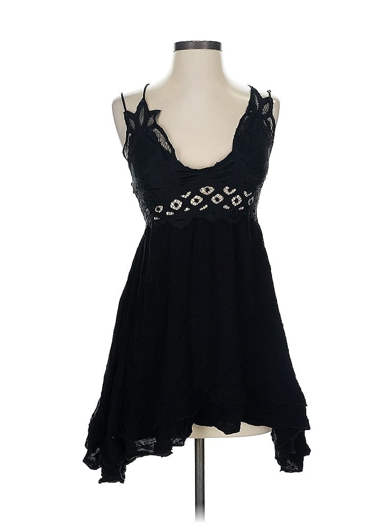 Pre-owned Rue21 Cocktail Dress In Black