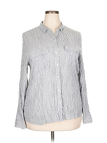 Gap Outlet Long Sleeve Button-Down Shirt (view 1)