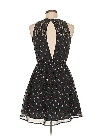 I Love H81 Sleeveless Top (view 2)