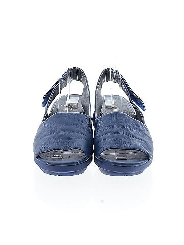 Camper Wedges (view 2)