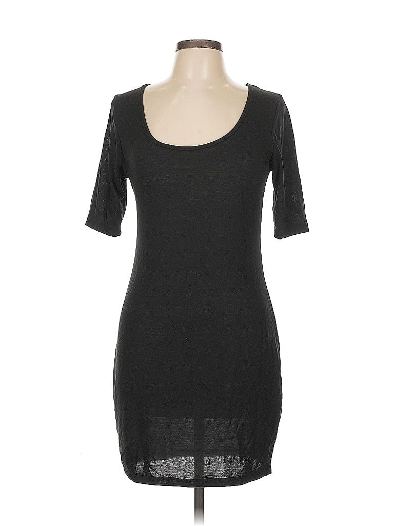 Click to view more detailed imagery on our partner's website Pre-owned Ultra Flirt Casual Dress In Black