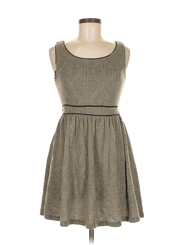 Pre-owned Monteau Casual Dress In Gray