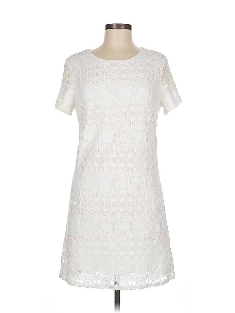 Click to view more detailed imagery on our partner's website Pre-owned Lulus Casual Dress In White