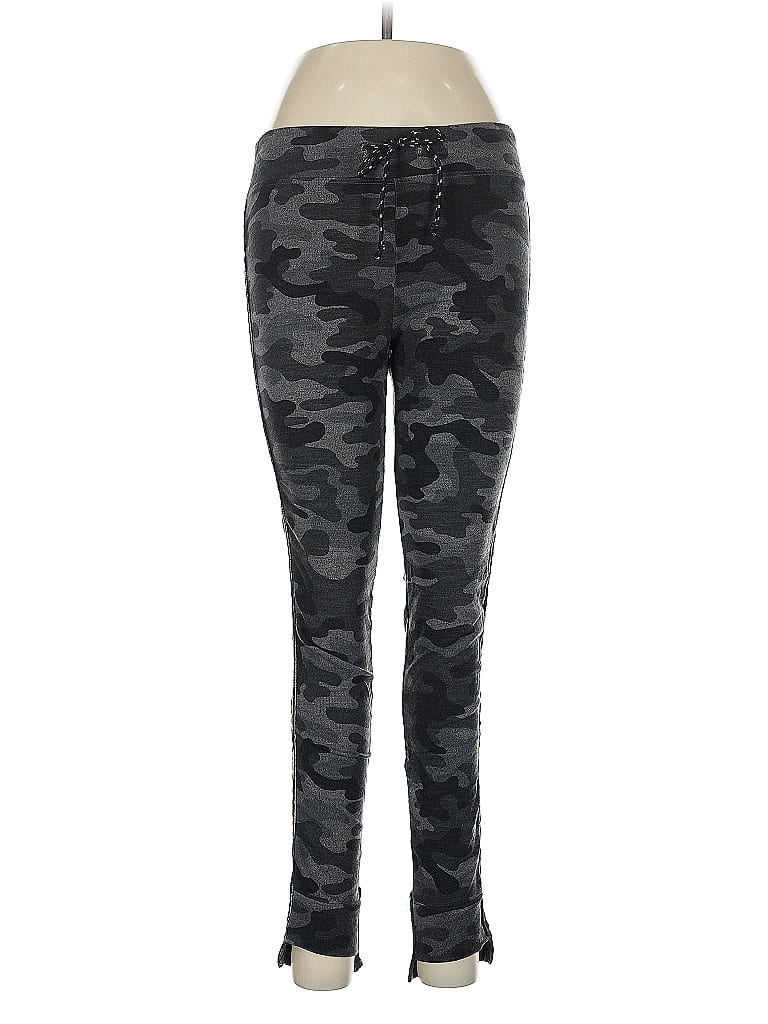 Click to view more detailed imagery on our partner's website Pre-owned Sundry Active Pants In Gray