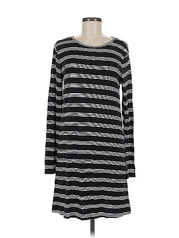 Daisy Fuentes Casual Dress (view 1)