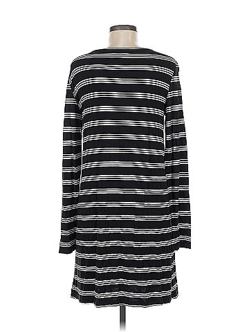 Daisy Fuentes Casual Dress (view 2)