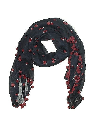 Cooperative Scarf (view 1)