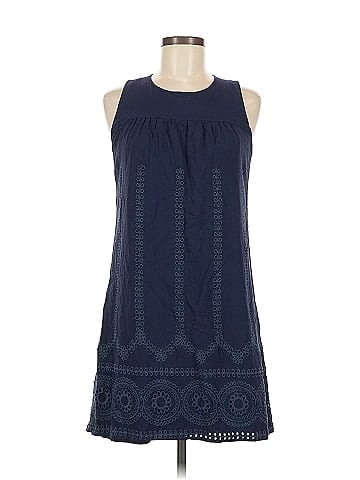 Crown & Ivy Casual Dress (view 1)