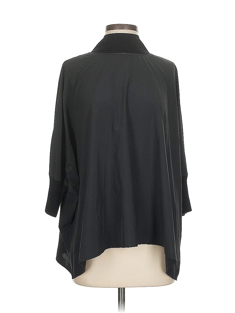 Pre-owned Athleta 3/4 Sleeve T-shirt In Black