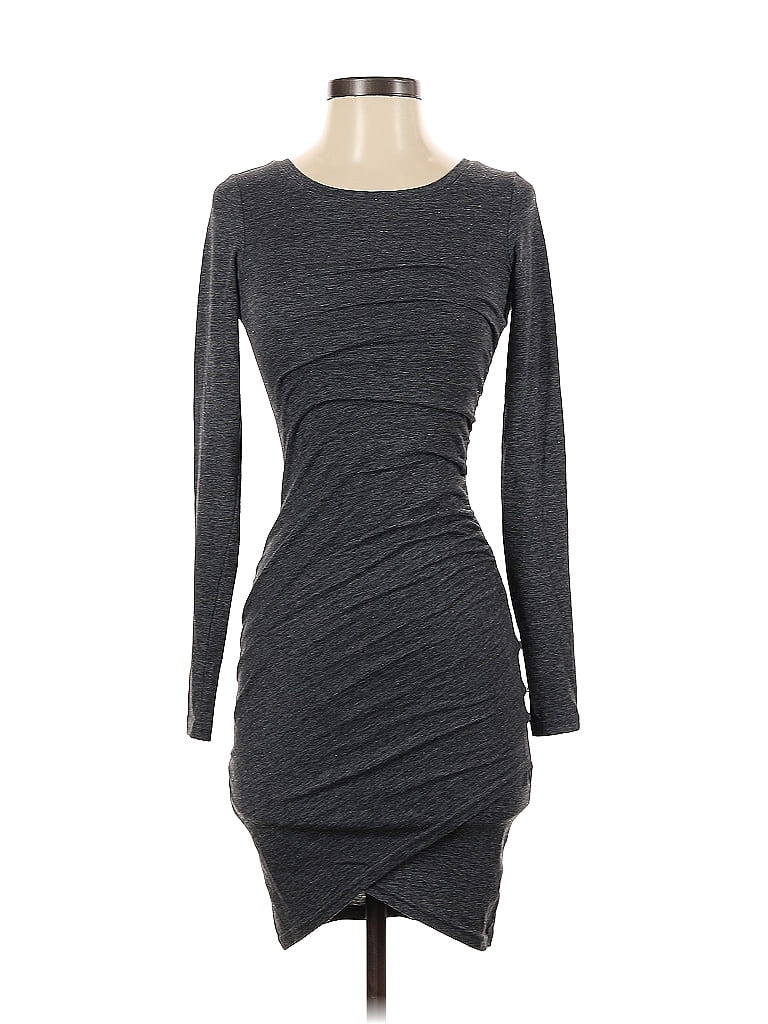 Click to view more detailed imagery on our partner's website Pre-owned Leith Casual Dress In Gray