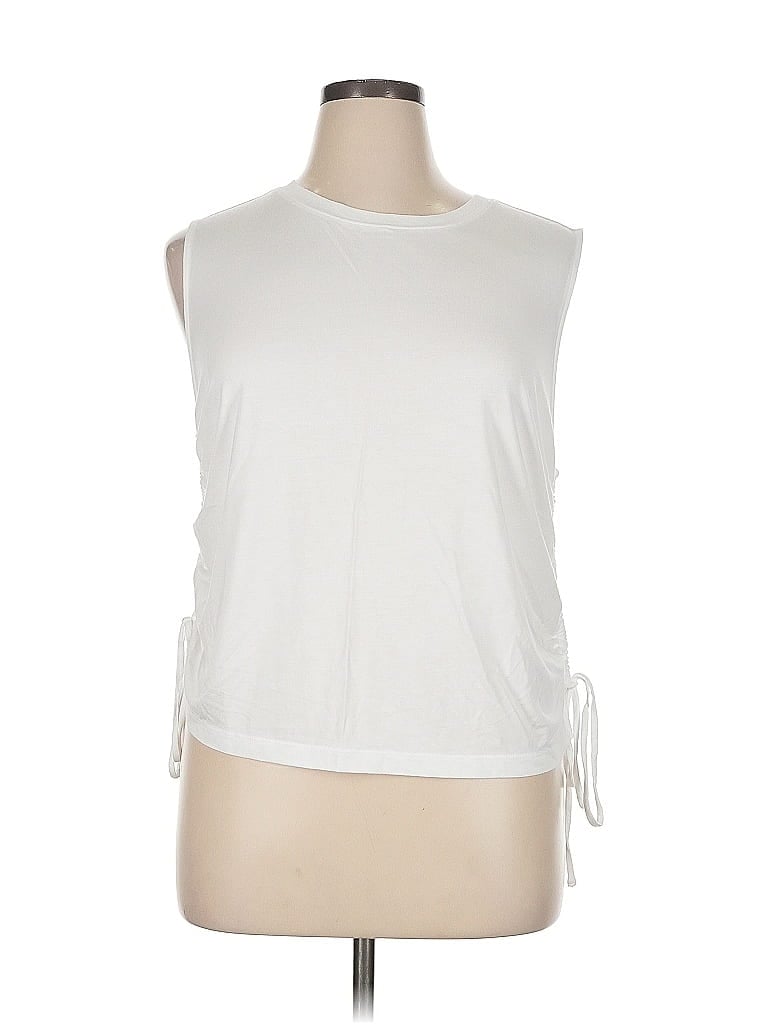 On 34th Sleeveless T-shirt In White
