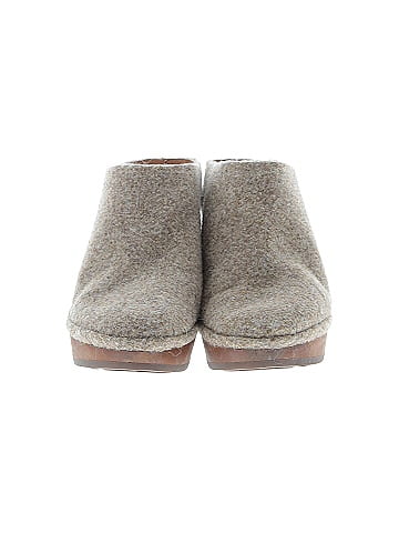 Gentle Souls by Kenneth Cole Mule/Clog (view 2)