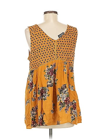 Angie Sleeveless Blouse (view 2)