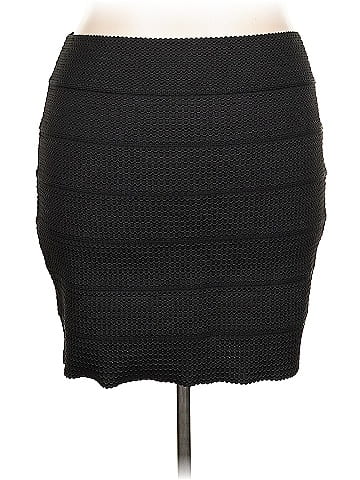 Xhilaration Casual Skirt (view 1)