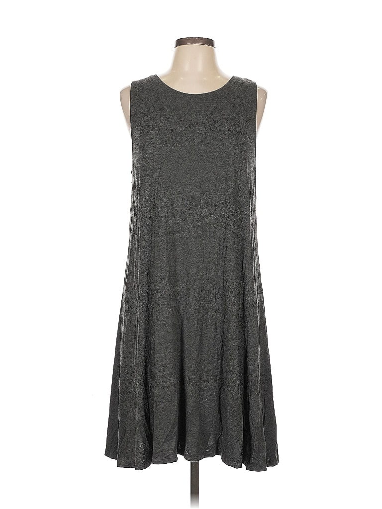 Pre-owned Amazon Essentials Sleeveless T-shirt In Gray