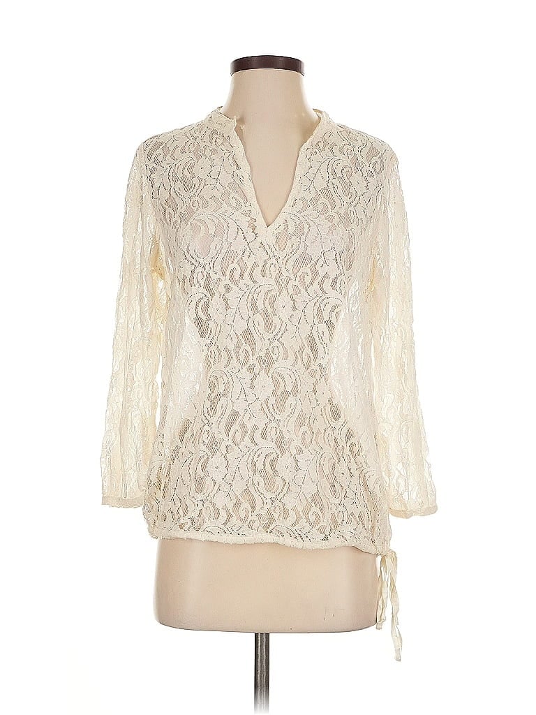 Click to view more detailed imagery on our partner's website Pre-owned Calypso St Barth 3/4 Sleeve Blouse In White