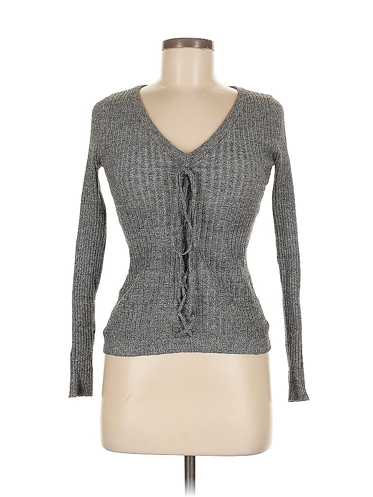 Click to view more detailed imagery on our partner's website Pre-owned Yoki Pullover Sweater In Gray