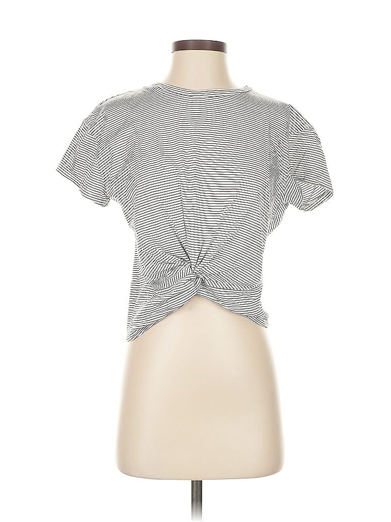 Click to view more detailed imagery on our partner's website Pre-owned Lush Short Sleeve T-shirt In Gray