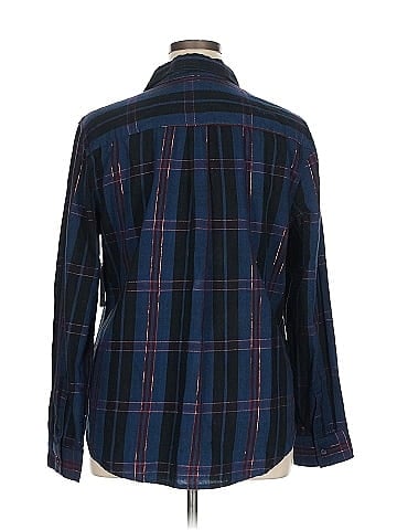 Time and Tru Long Sleeve Button-Down Shirt (view 2)