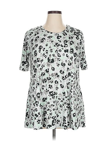 LOGO by Lori Goldstein Short Sleeve T-Shirt (view 1)