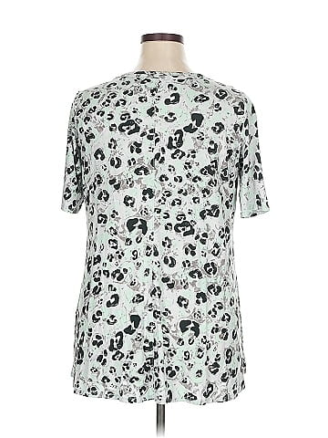 LOGO by Lori Goldstein Short Sleeve T-Shirt (view 2)