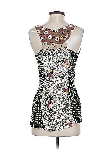 Tiny Sleeveless Blouse (view 2)