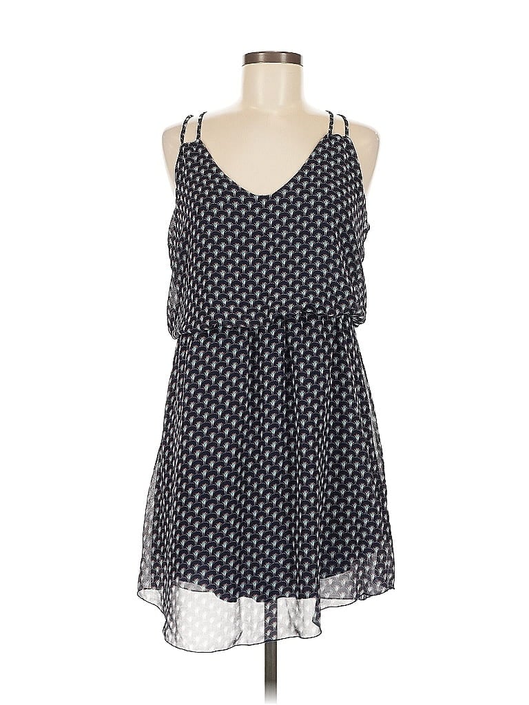 Click to view more detailed imagery on our partner's website Pre-owned Poetry Sleeveless Top Blue Halter Neckline Tops