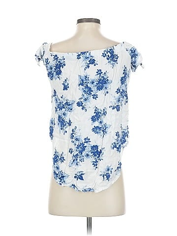 Wink Sleeveless Blouse (view 2)