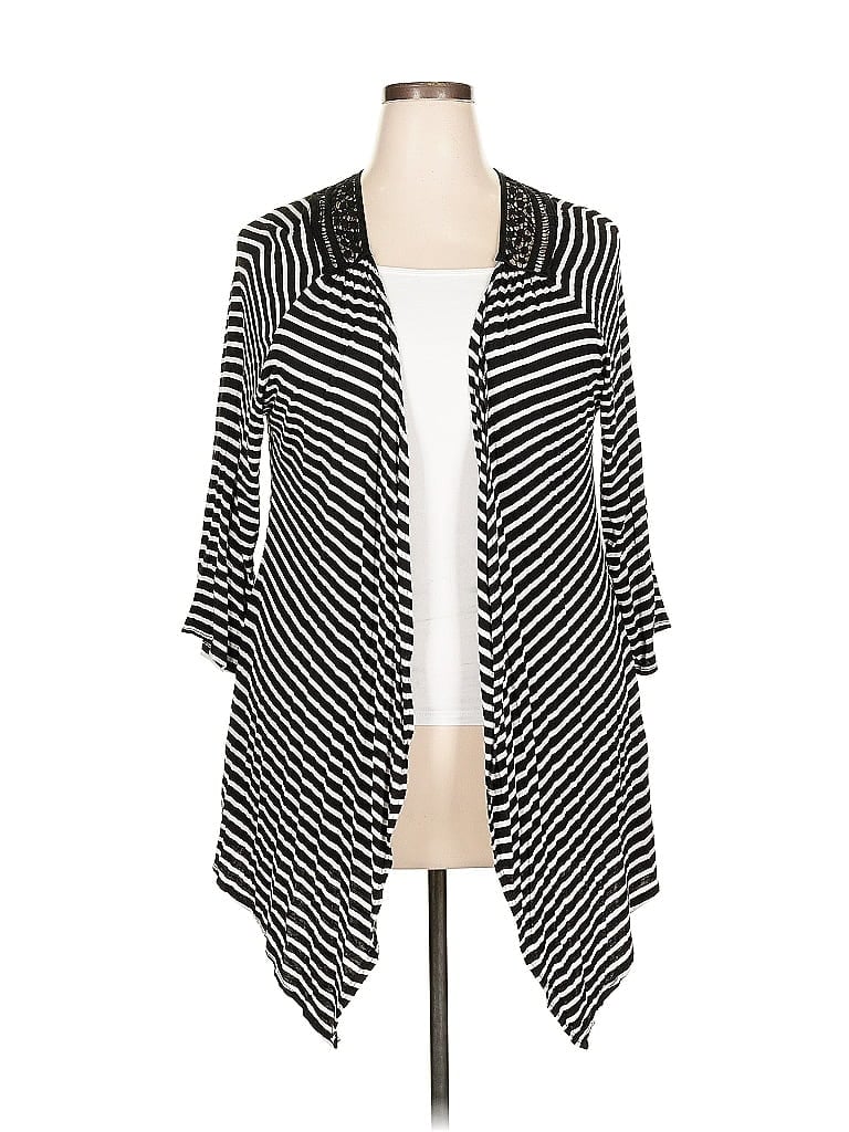 Click to view more detailed imagery on our partner's website Pre-owned Avenue Kimono In Black