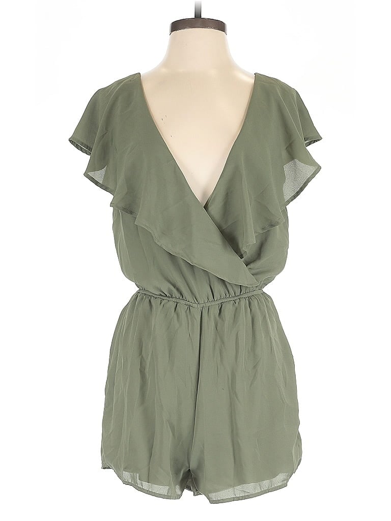 Pre-owned Charlotte Russe Romper In Green