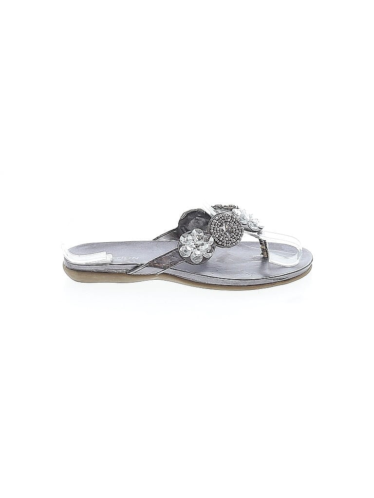 Pre-owned Kenneth Cole Reaction Kids' Flip Flops In Silver