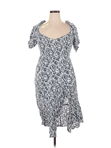 Abercrombie & Fitch Cocktail Dress (view 1)