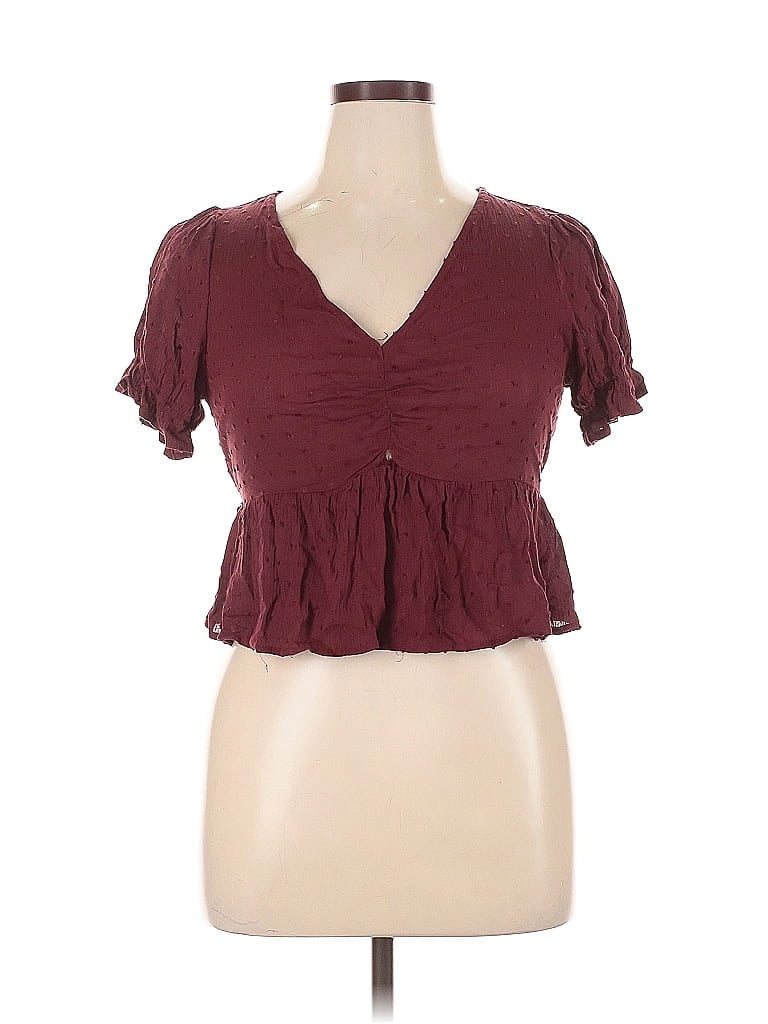 Click to view more detailed imagery on our partner's website Pre-owned She + Sky Short Sleeve Top Burgundy Sweetheart Neckline Tops