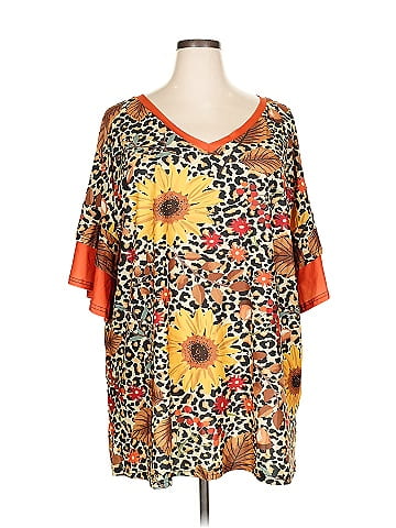 Lily by Firmiana Short Sleeve Blouse (view 1)