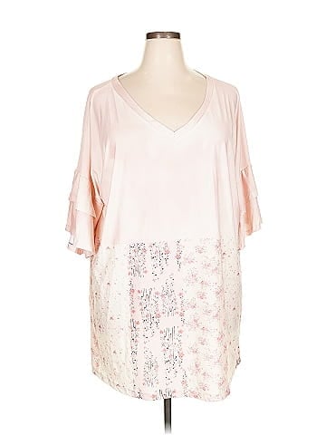 Lily by Firmiana Short Sleeve T-Shirt (view 1)